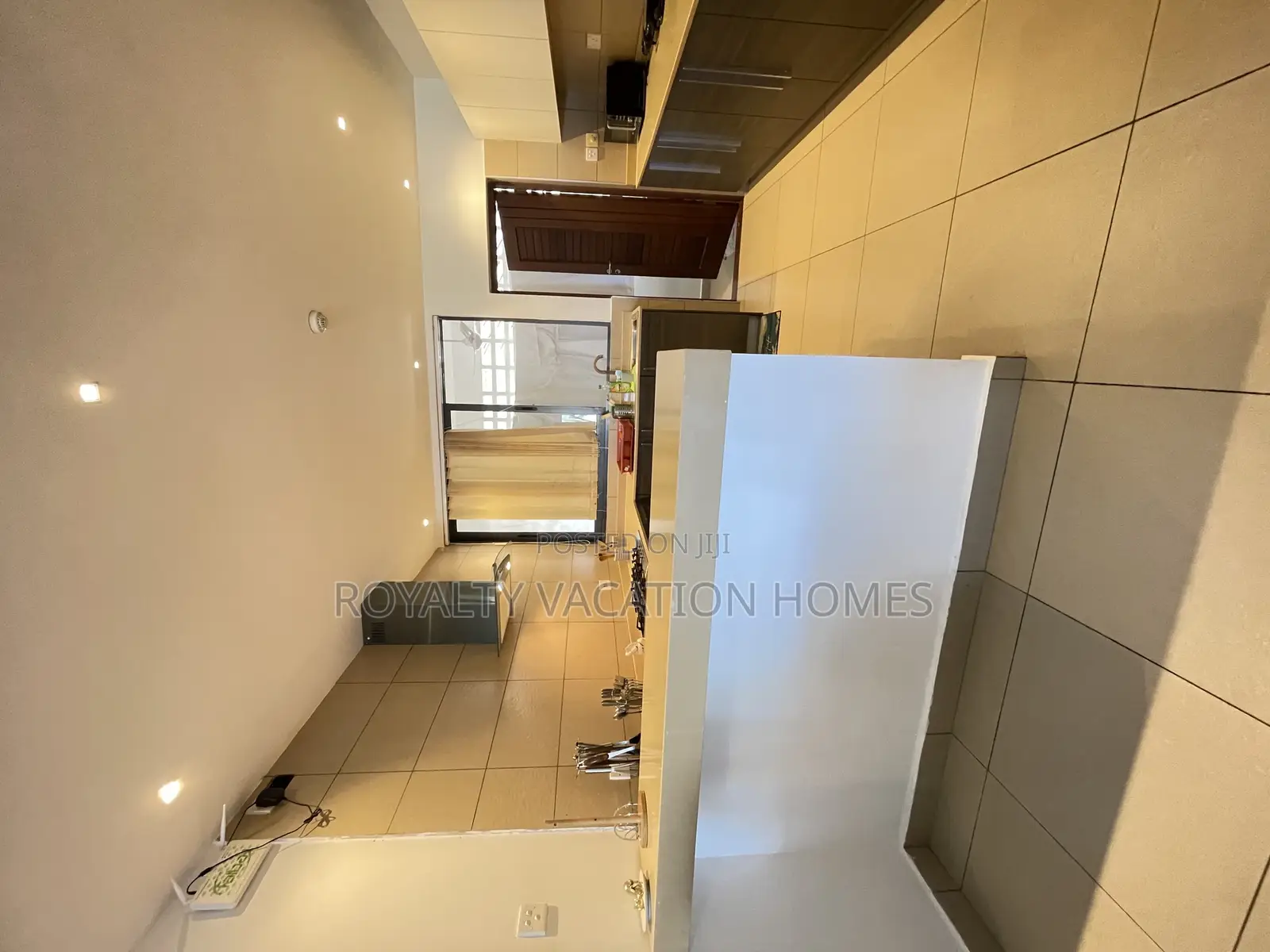 Mombasa 3 Bedroom Beachfront Airbnb Apartment