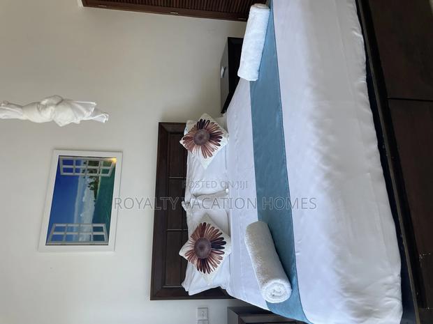 Mombasa 3 Bedroom Beachfront Airbnb Apartment - thumbnail 9