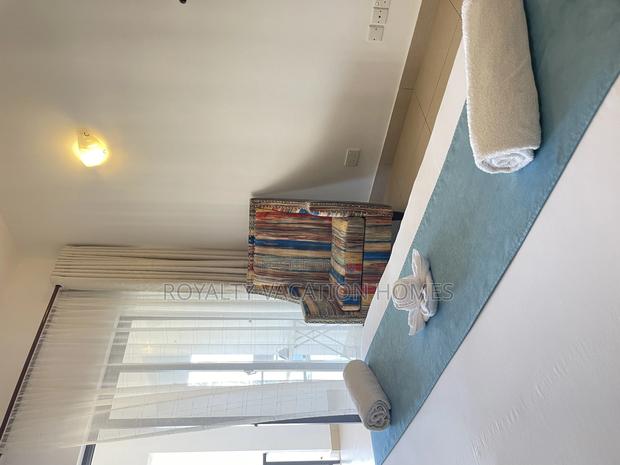 Mombasa 3 Bedroom Beachfront Airbnb Apartment - thumbnail 15