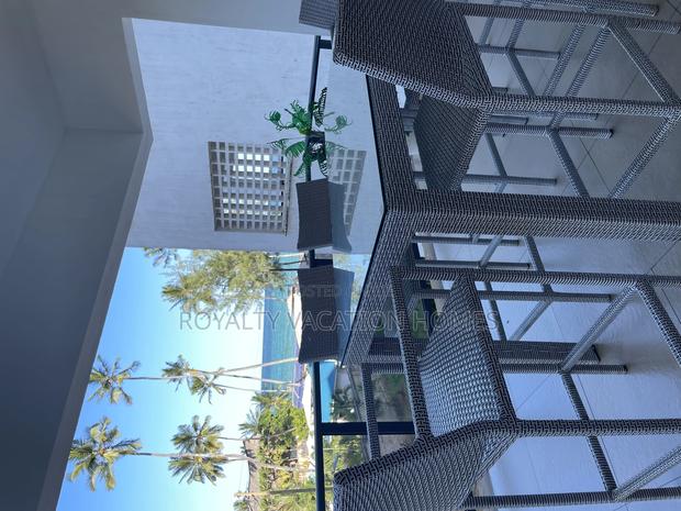 Mombasa 3 Bedroom Beachfront Airbnb Apartment - thumbnail 12