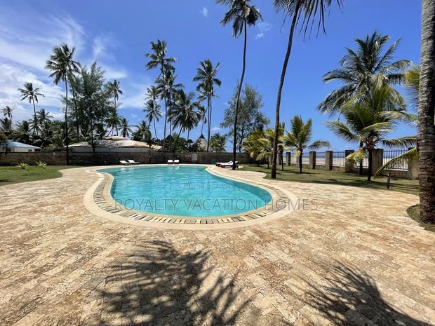 Mombasa 3 Bedroom Beachfront Airbnb Apartment