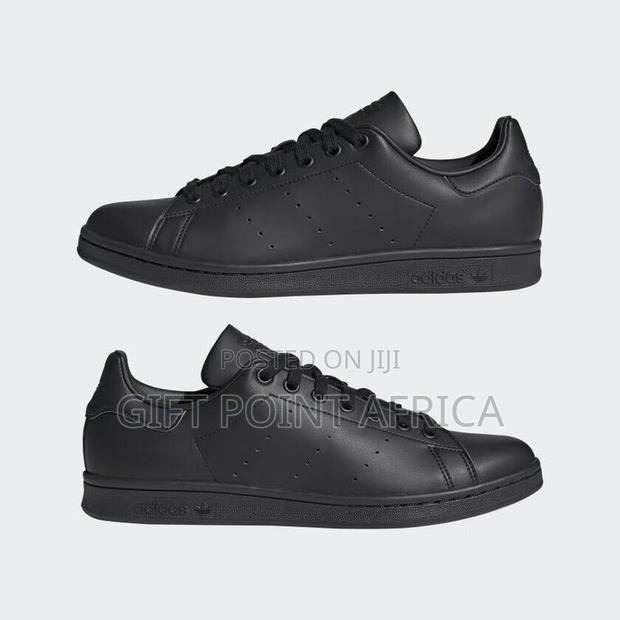 All Black Adidas Stansmith Sneakers - thumbnail 3
