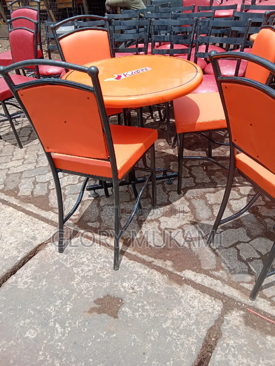 Restaurants and Bar Round Table