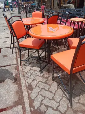 Restaurants and Bar Round Table