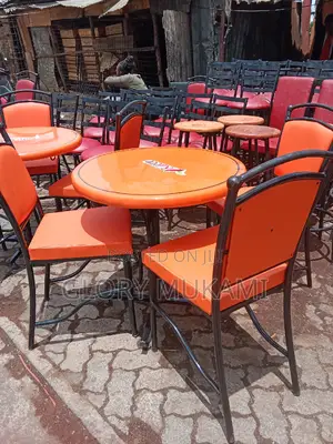 Restaurants and Bar Round Table