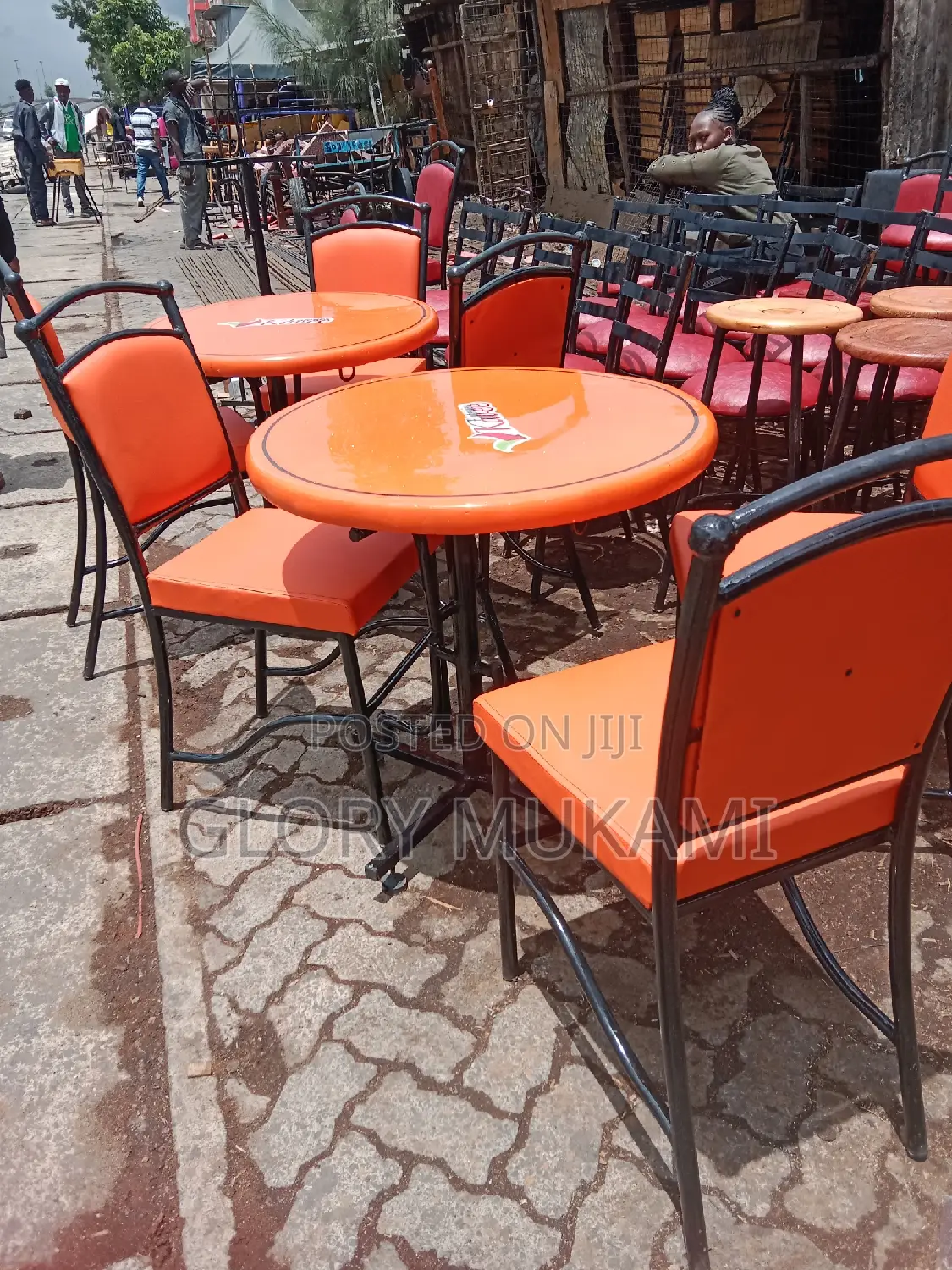 Restaurants and Bar Round Table