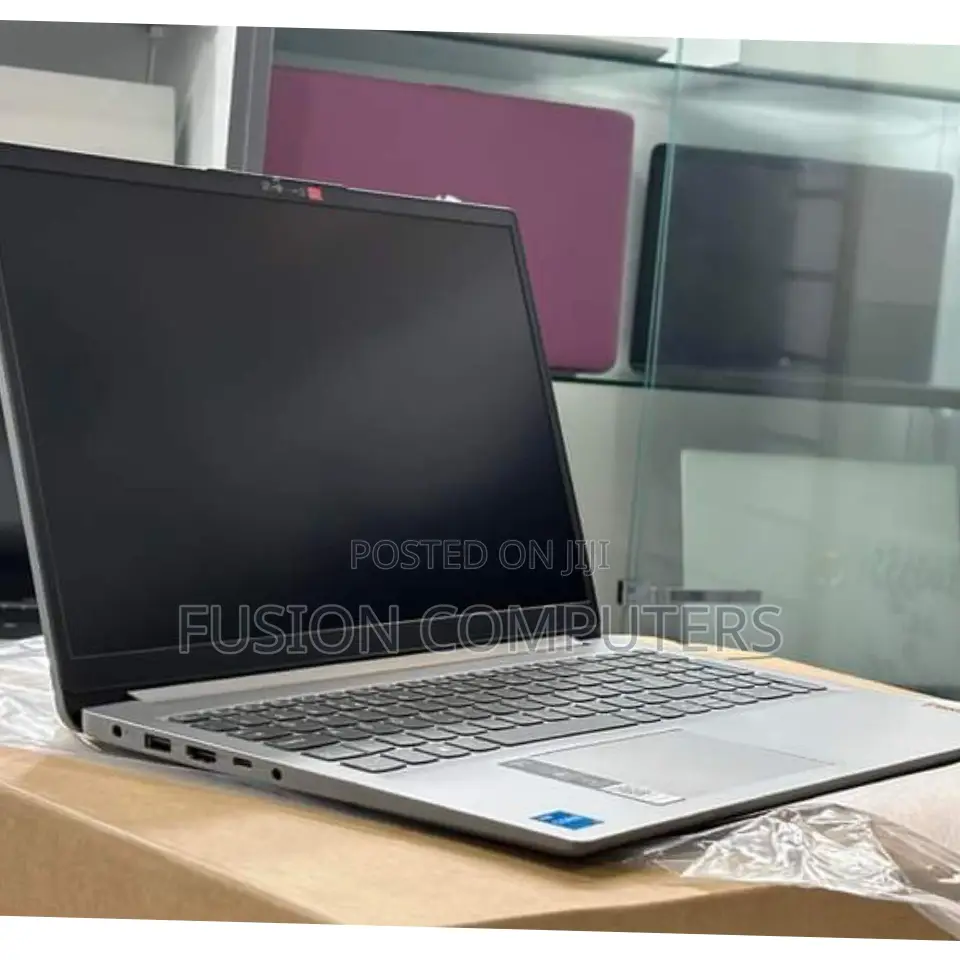 New Laptop Lenovo IdeaPad 1 8GB Intel Core I5 SSD 512GB