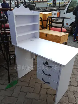 Manicure Table White