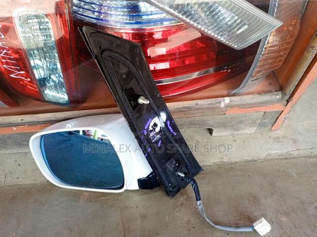 Noah 2005/7 Model Sidemirrors - thumbnail 2