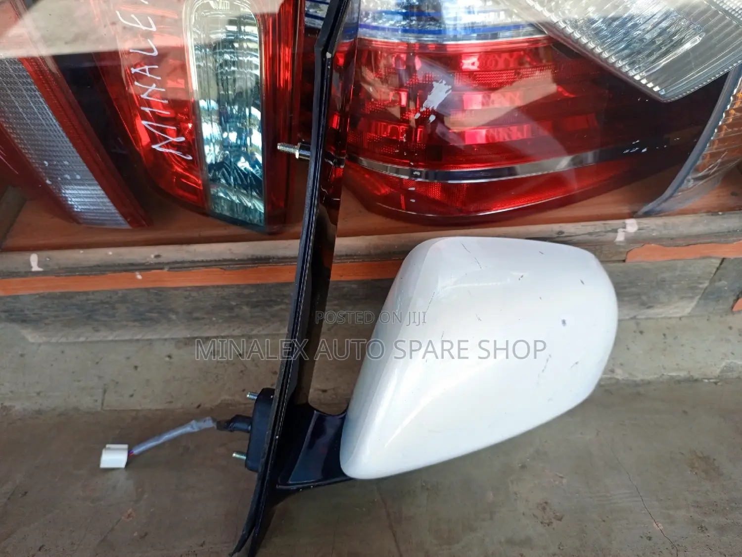 Noah 2005/7 Model Sidemirrors