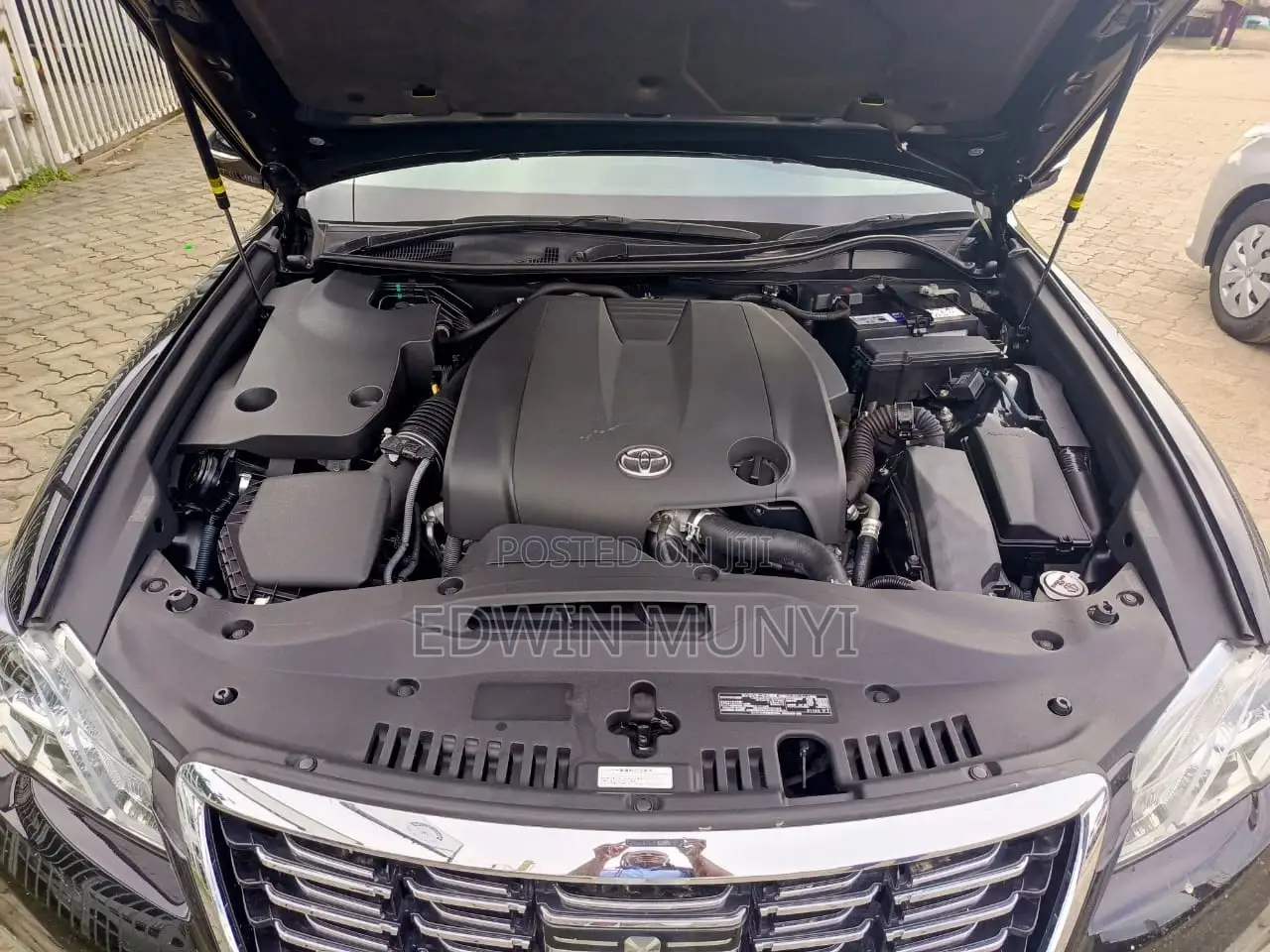Toyota Crown 2017 Black