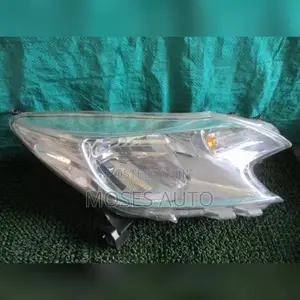 Nissan Note Headlight