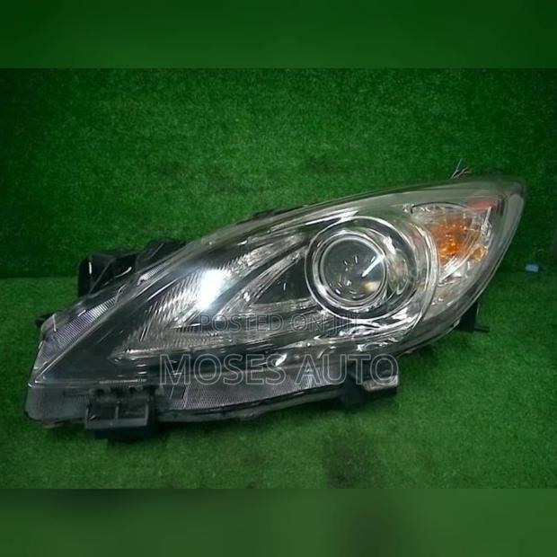 Axela 2012 Headlight