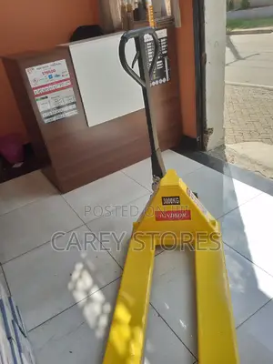 Pallet Truck 3000 Kg