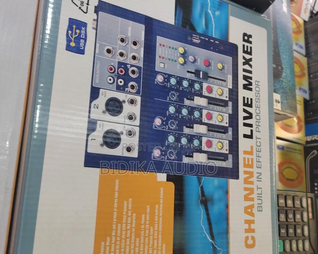 4 Channel Live Mixer - main view