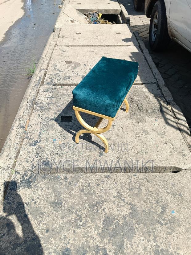 Salon Puff, Green Colour. - main view