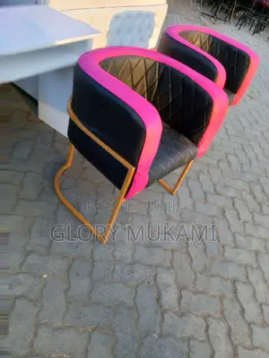Manicure Table