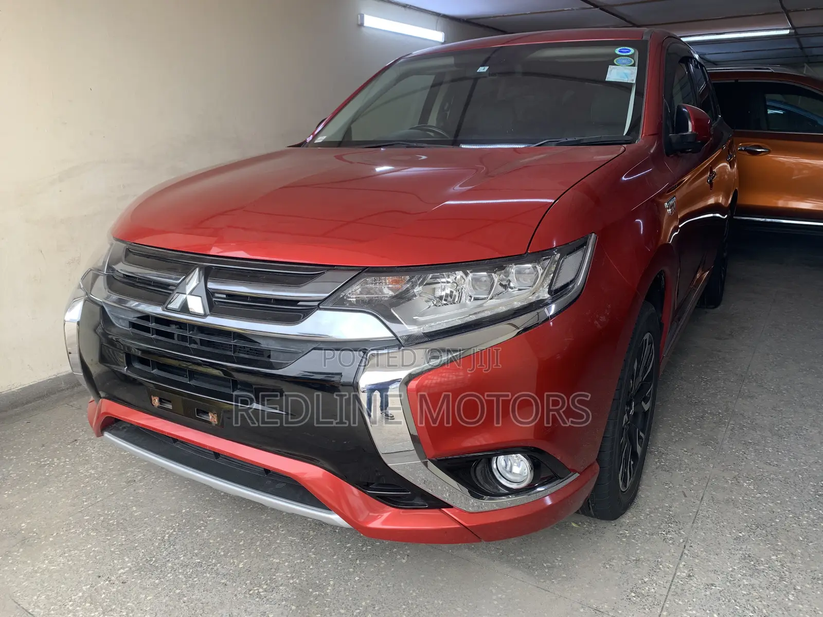 Mitsubishi Outlander 2.0 PHEV AWD 2017 Red