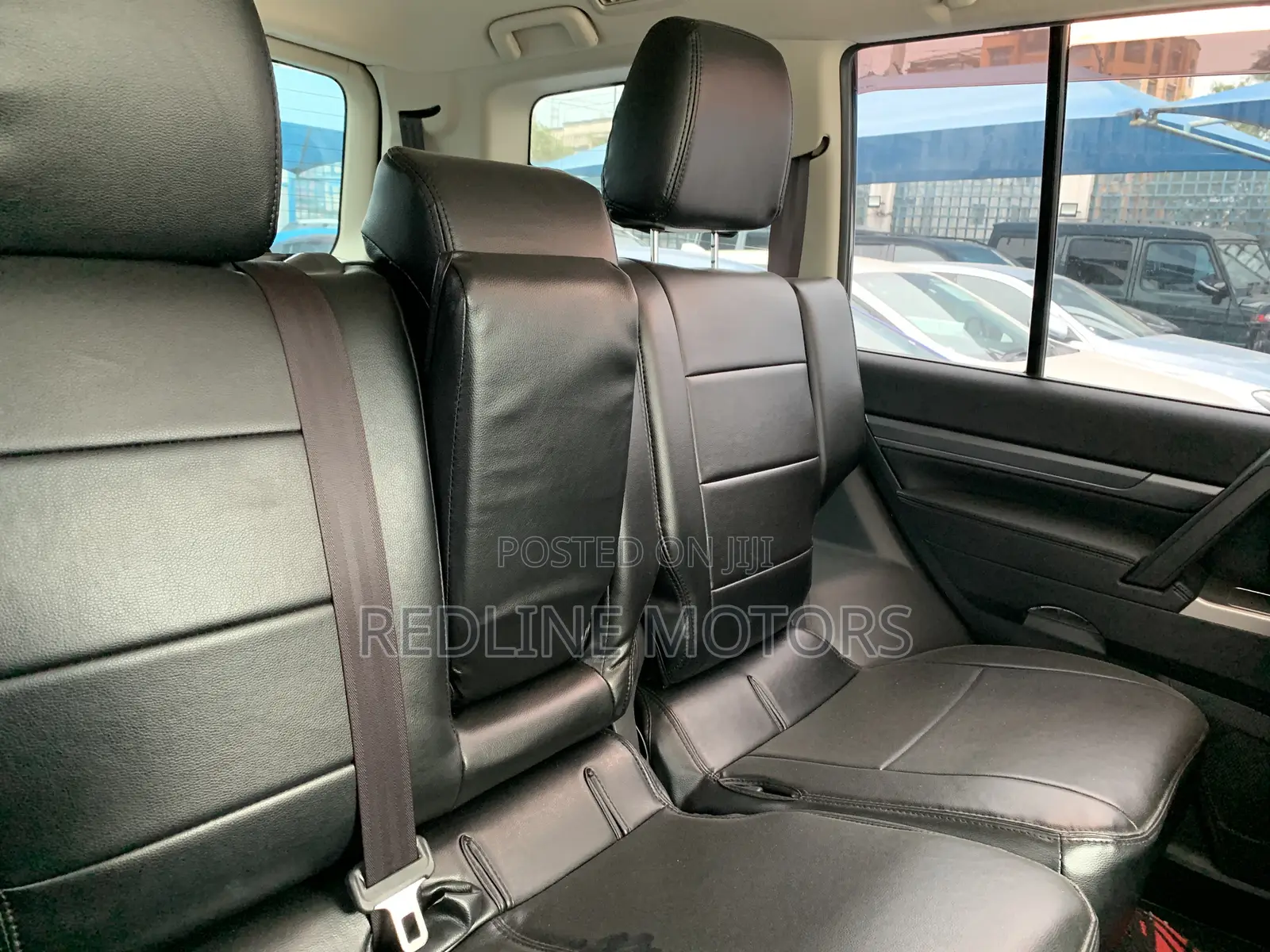 Mitsubishi Pajero 2017 White