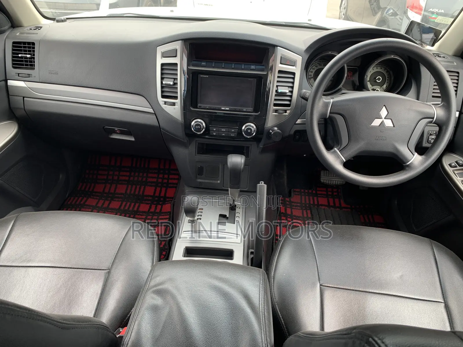 Mitsubishi Pajero 2017 White