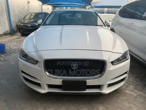 Jaguar XE 2017 Pearl