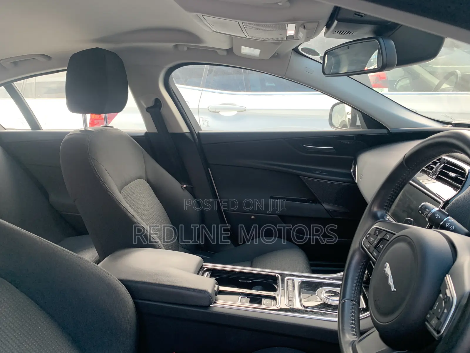 Jaguar XE 2017 Pearl