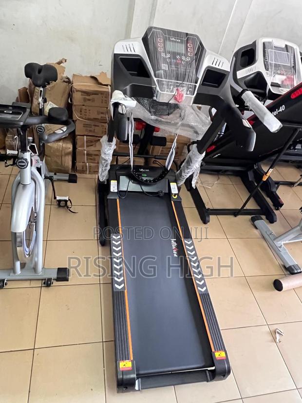 Super Quality Intuition T-500 Treadmill