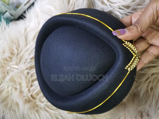 Hostess Barets - main view