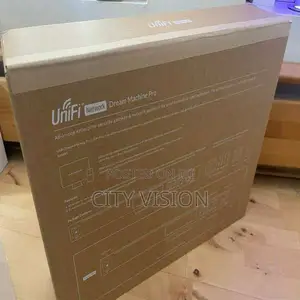 Ubiquiti Dream Machine Propre-Installed Unifi Network !!