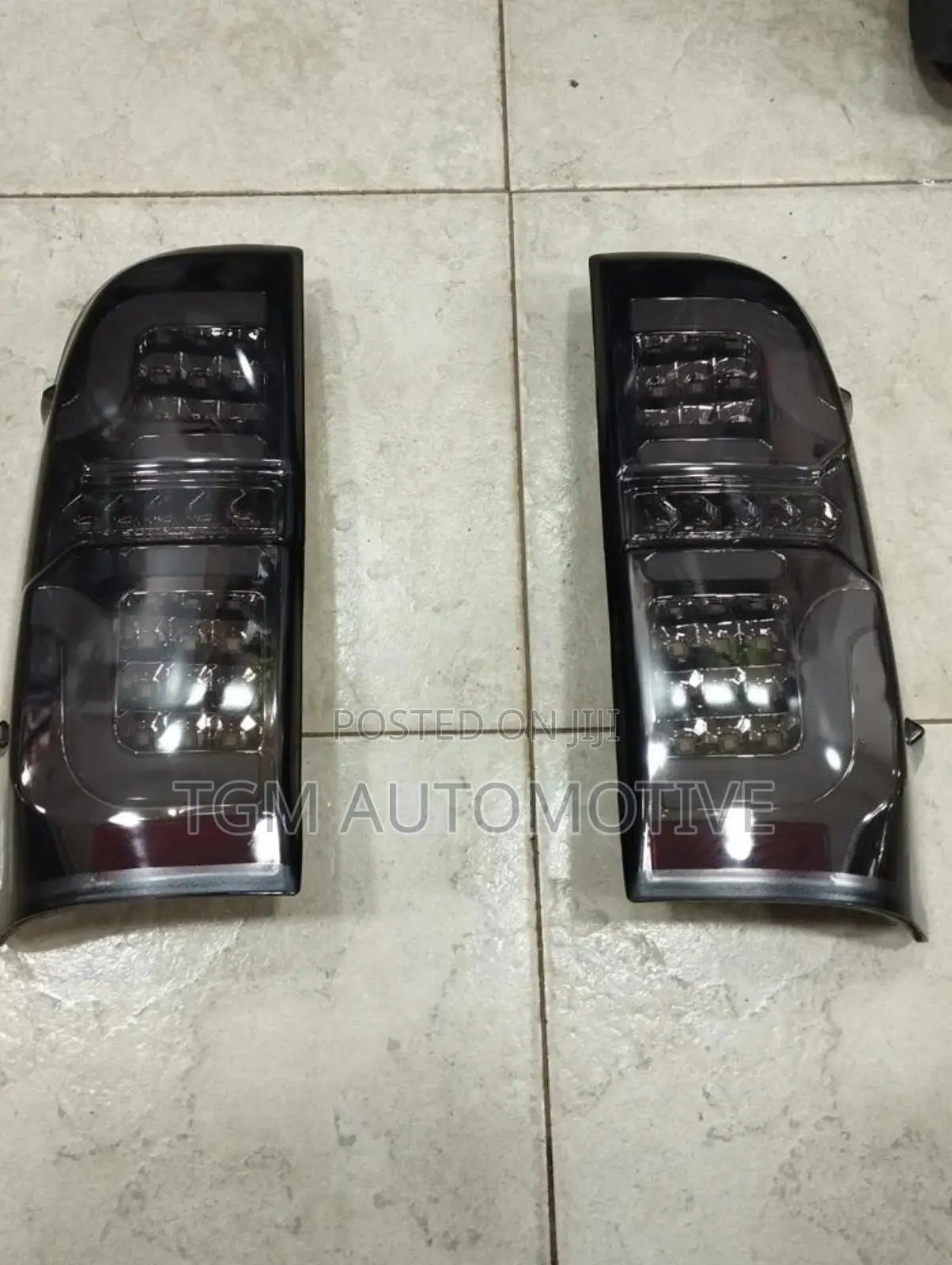 Hilux Vigo Tail Lights Smoked Dynamic Led Tail Lamps Pair