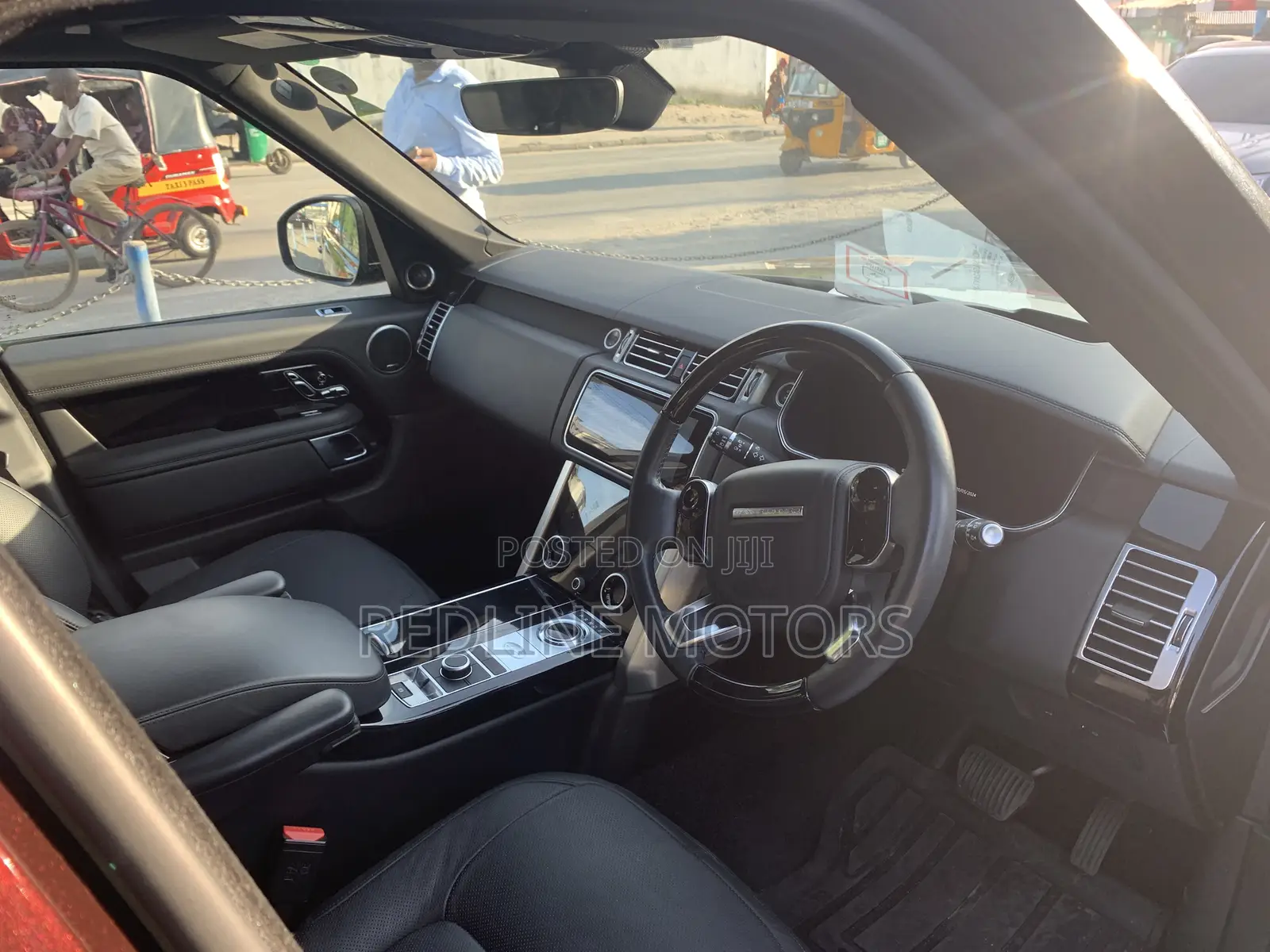 Land Rover Range Rover Vogue 2019 Purple