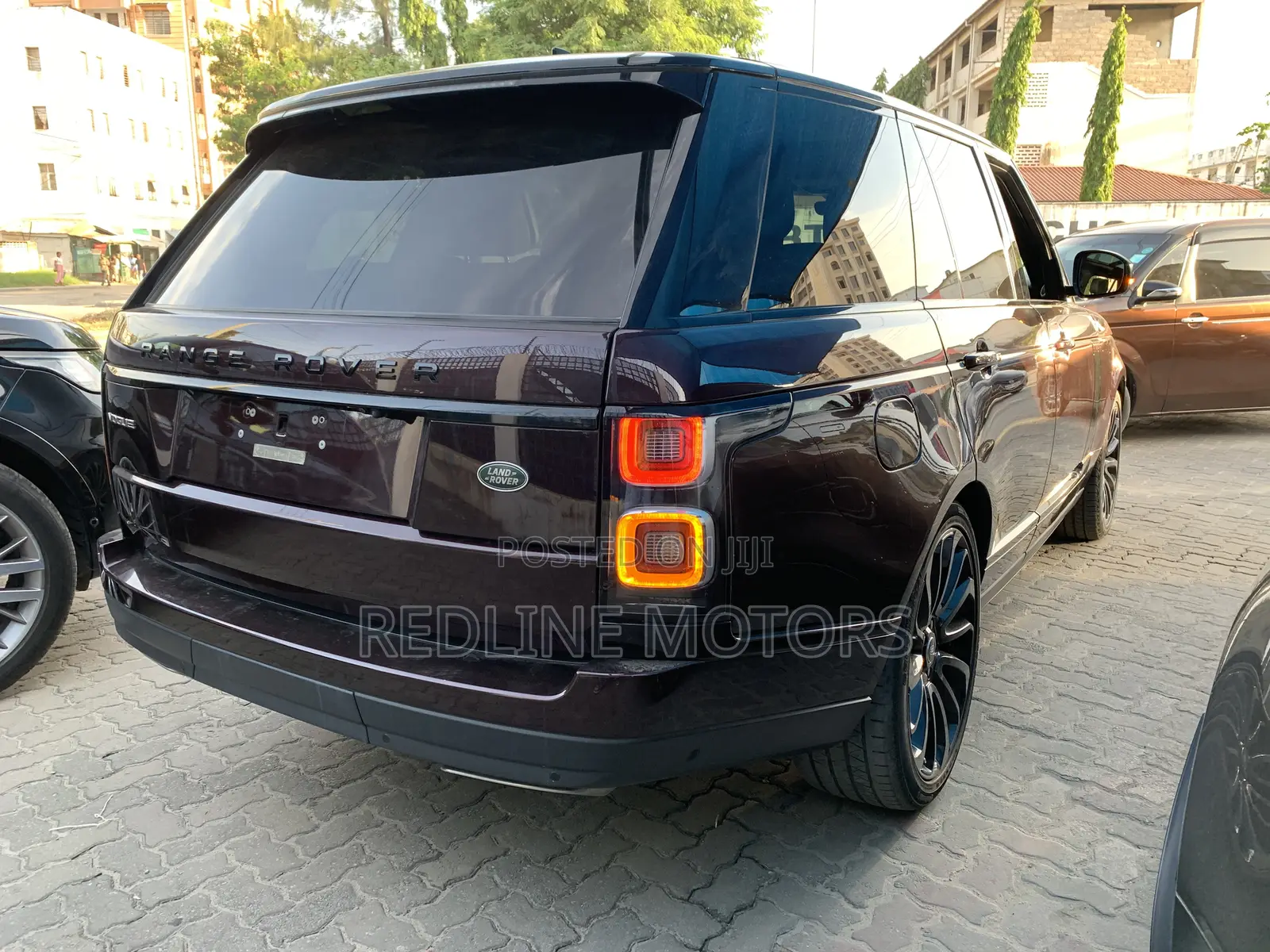 Land Rover Range Rover Vogue 2019 Purple