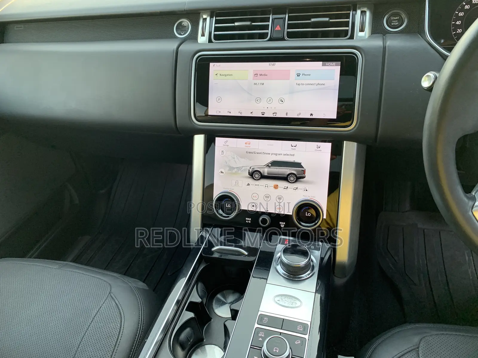 Land Rover Range Rover Vogue 2019 Purple