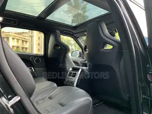 Land Rover Range Rover Sport SVR 4x4 (5.0L 8cyl 8A) 2017 Black
