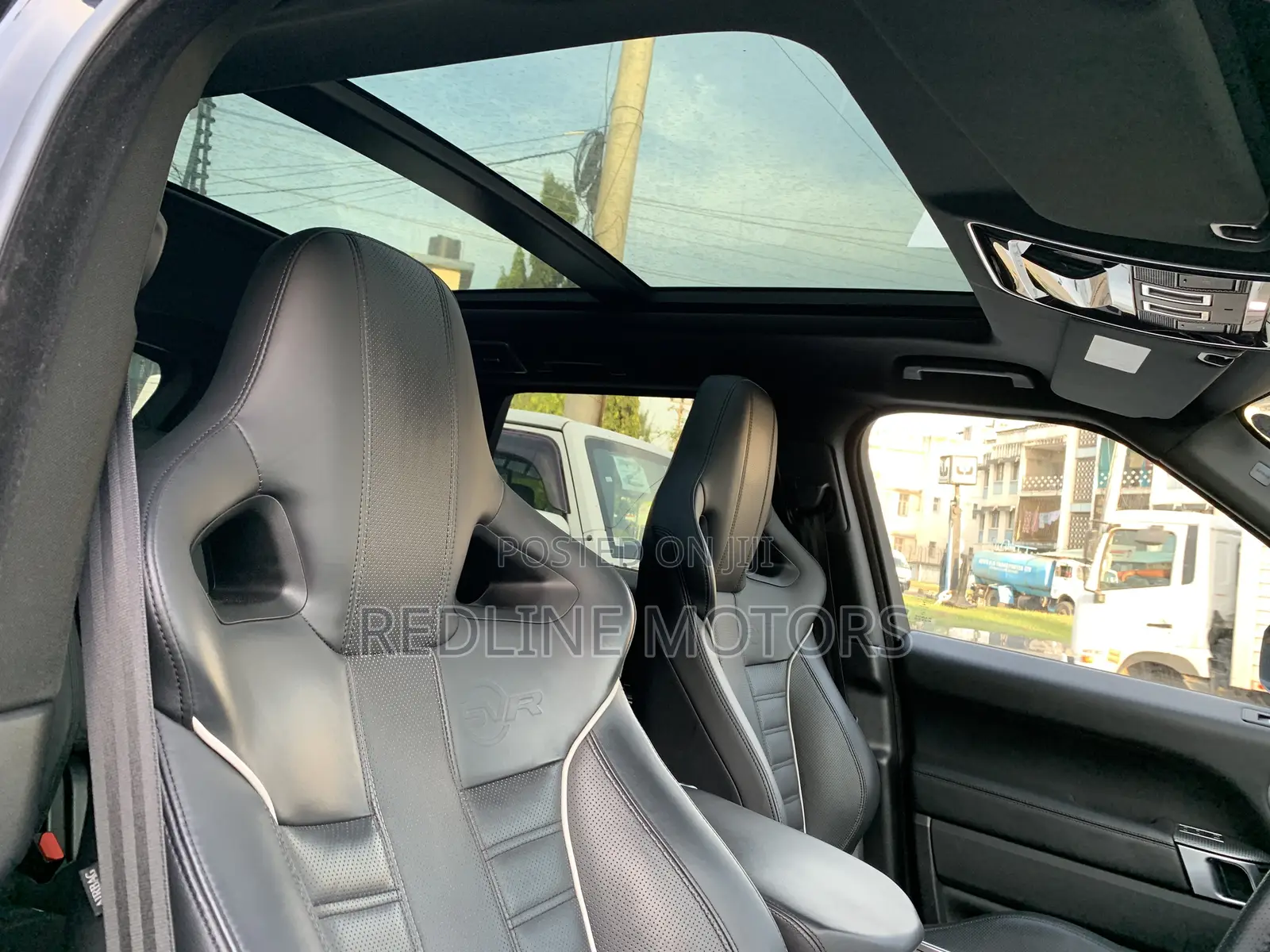 Land Rover Range Rover Sport SVR 4x4 (5.0L 8cyl 8A) 2017 Black