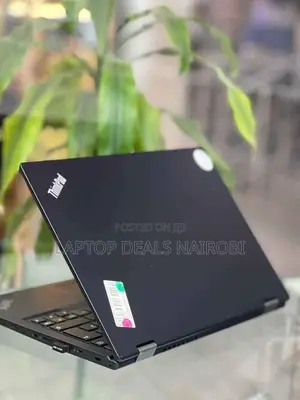 Laptop Lenovo ThinkPad X380 Yoga 8GB Intel Core I5 HDD+SSD 256GB