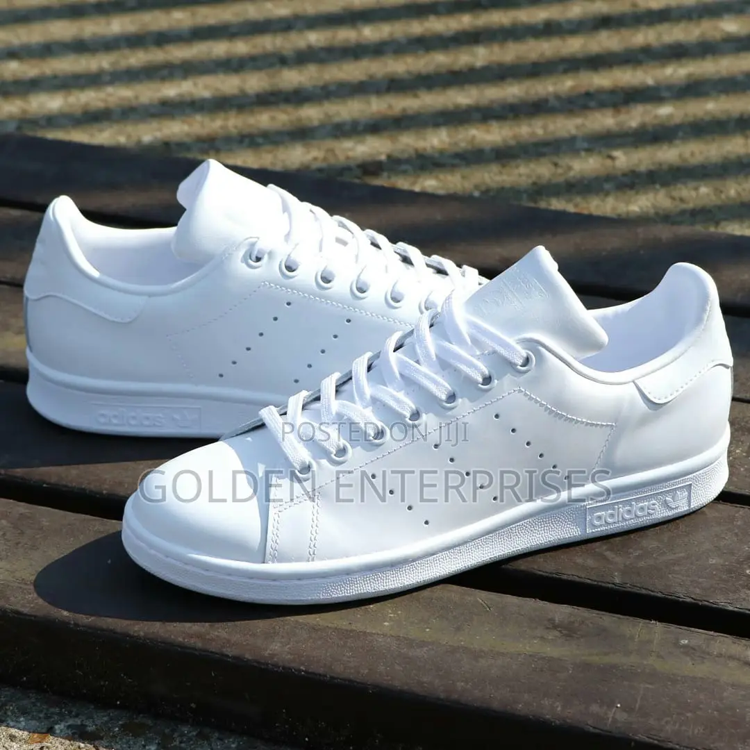 Adidas Stansmith 
Sizes 38_45