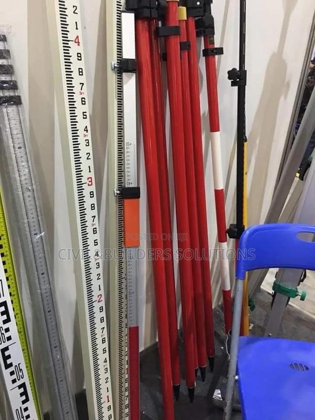 Leveling Staffs For Dumpy Level And Theodolites - main view