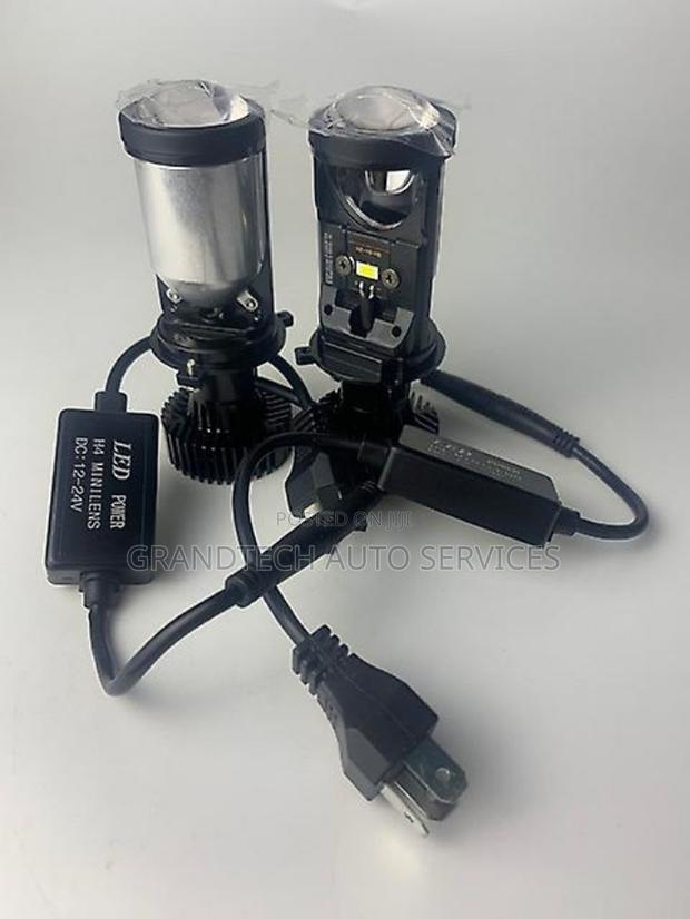 Y8 Mini Bi Led Projector - main view