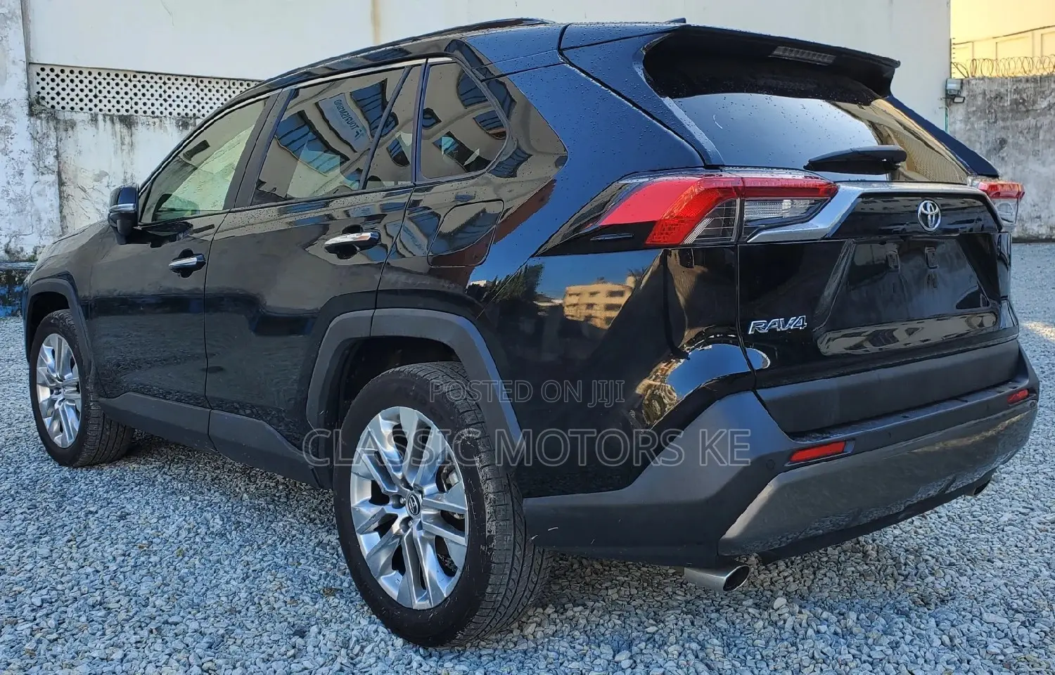 Toyota RAV4 XLE Premium AWD 2019 Black