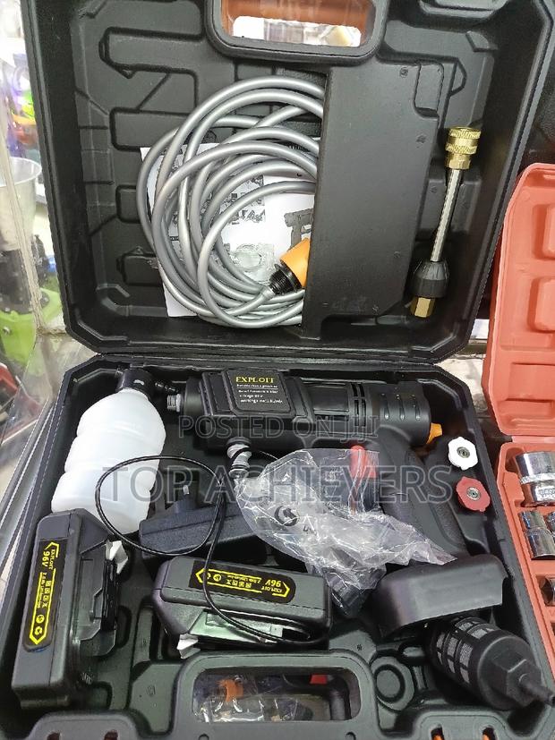 Portable Cordless Pressure Washer Machine