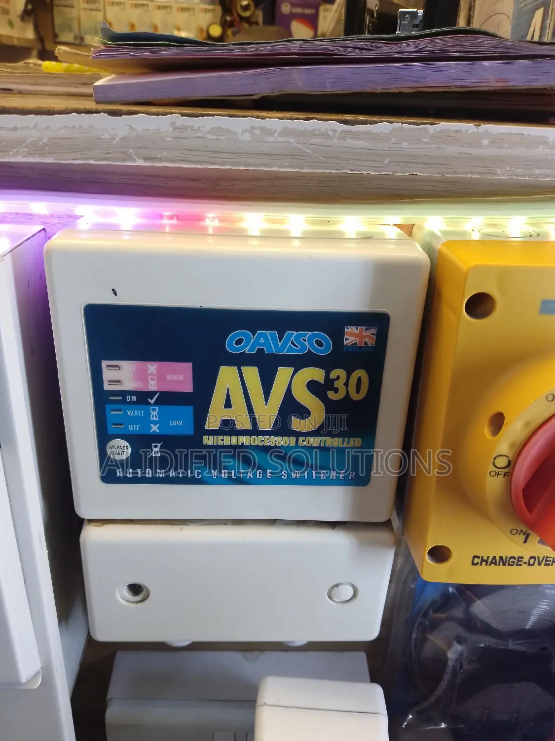 Automatic Voltage Switcher