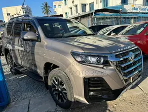 Toyota Land Cruiser Prado 2.8 2018 Gold