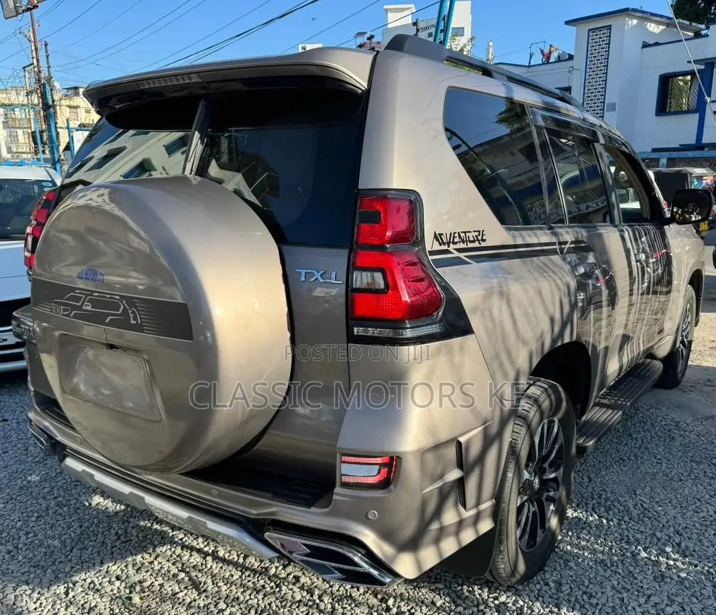 Toyota Land Cruiser Prado 2.8 2018 Gold
