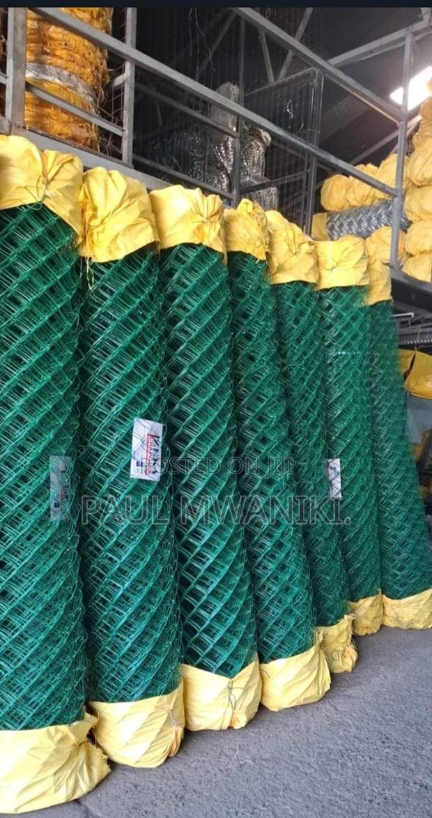 PVC Coated Chainlinks. - main view