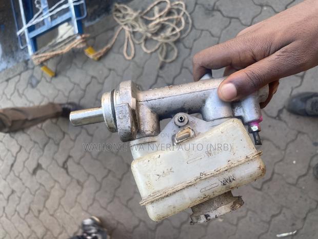 Master Cylinder for Subaru Legacy - thumbnail 4