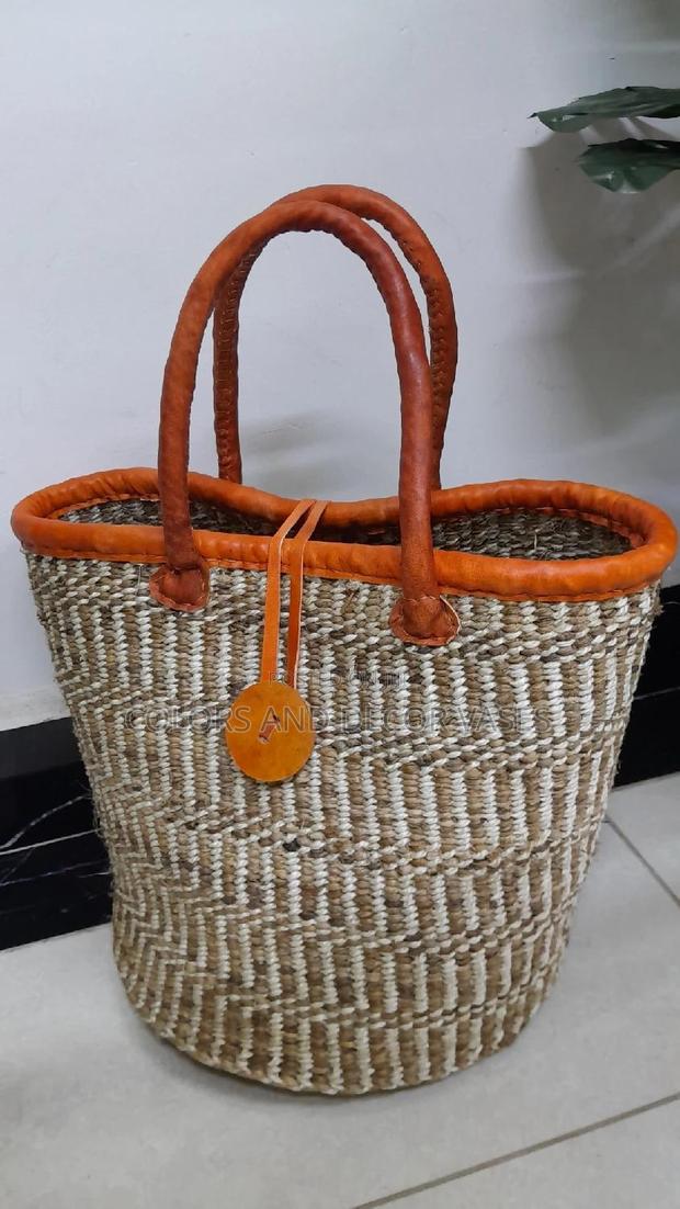 Size 12 With Leathered Handles