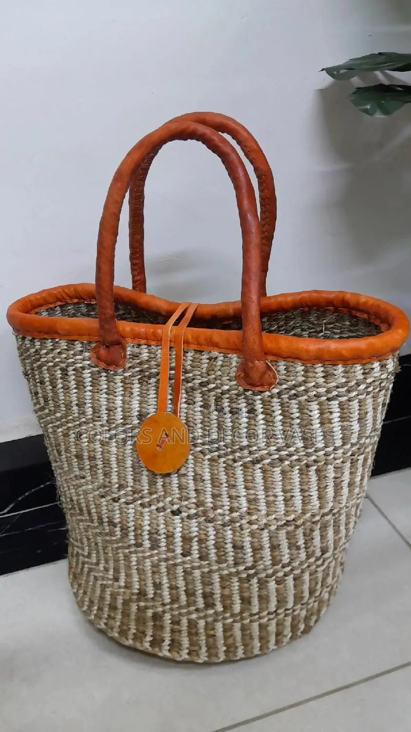 Size 12 With Leathered Handles