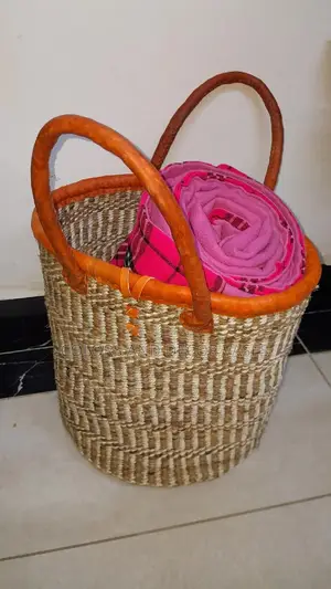 Throw Blankets Basket With Leathered Handles