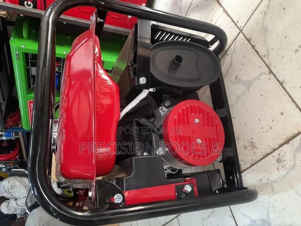 Hond Generator 6.5 Kva - thumbnail 3